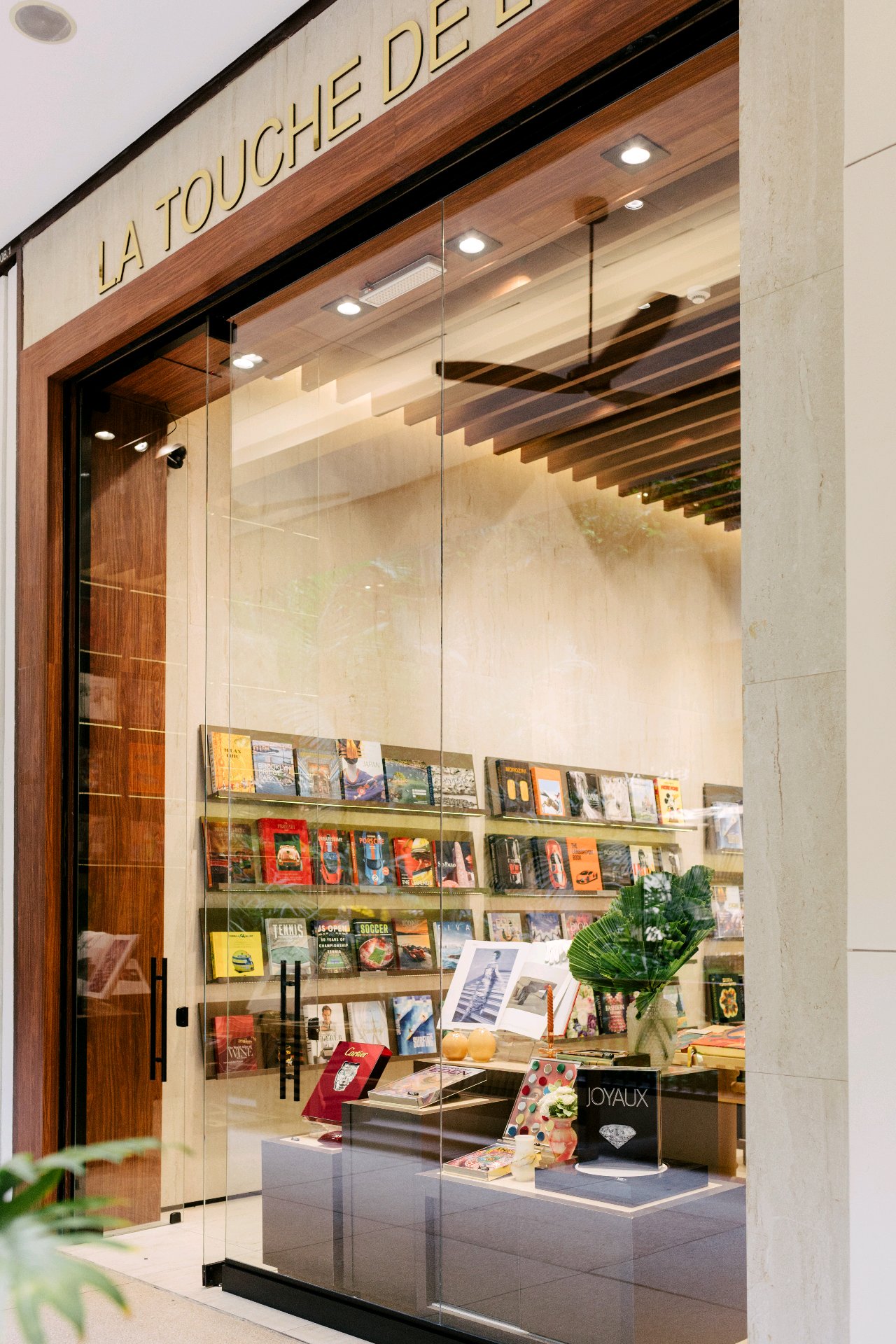 Boutique La Touche de l'Art — Shopping Cidade Jardim, São Paulo